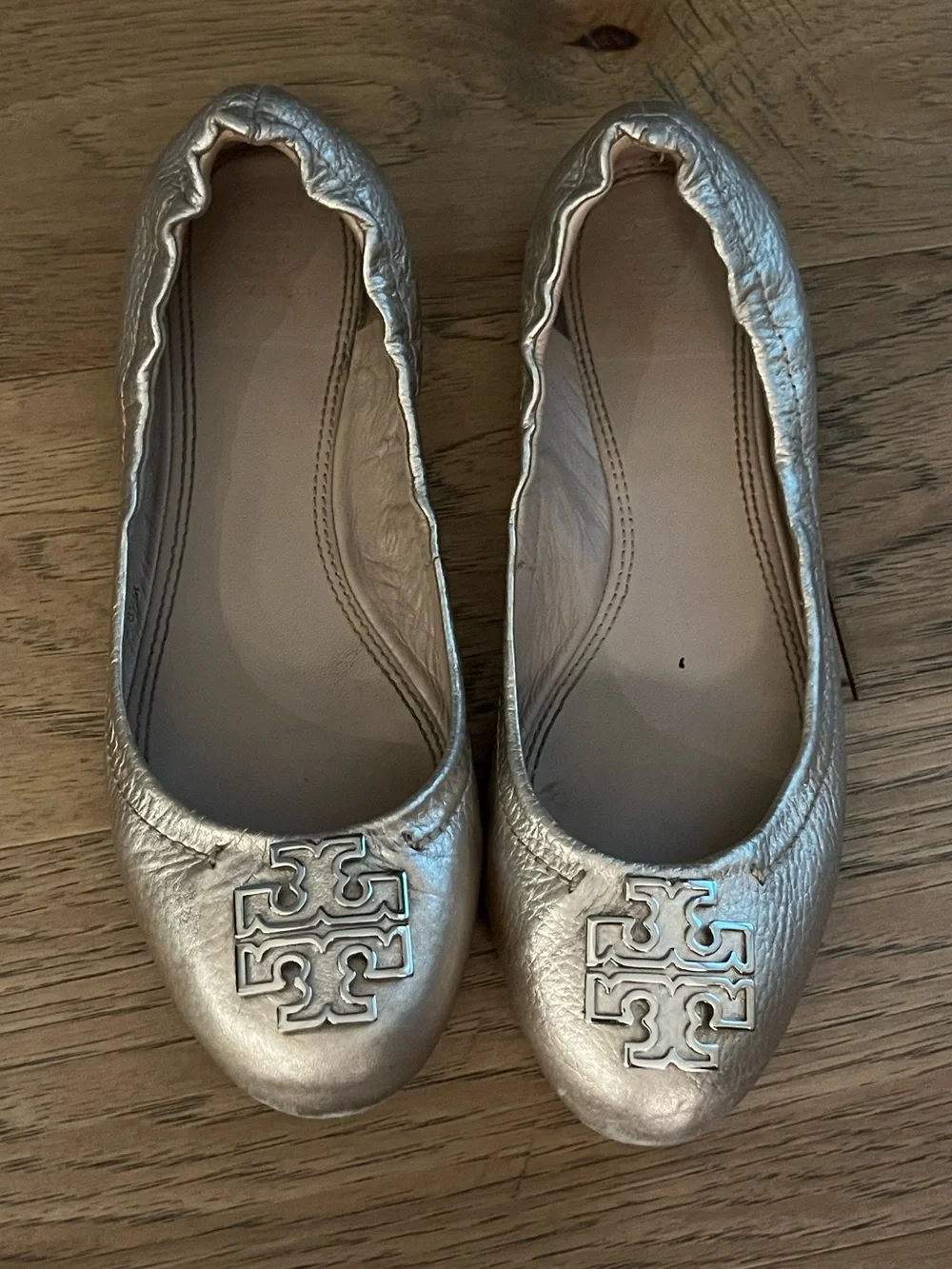 Tory Burch Silver Metallic Leather Logo Ballet Flats